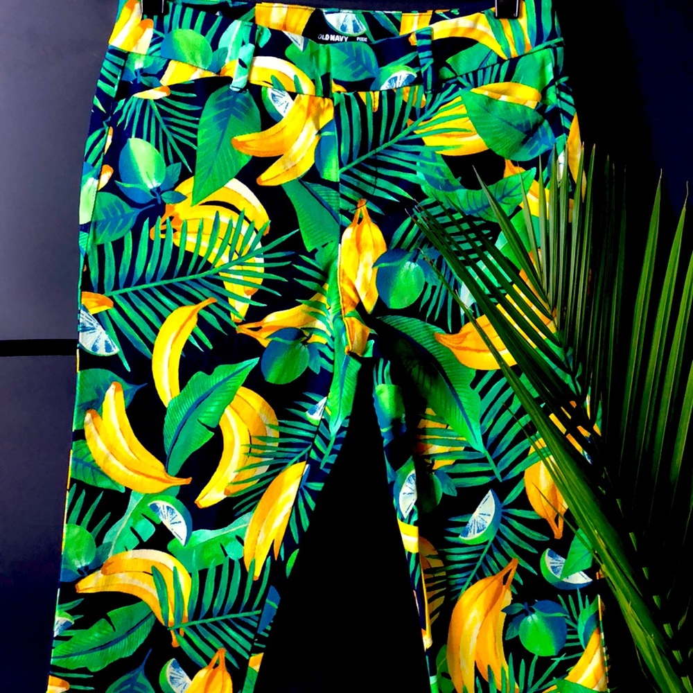 Old Navy Pixie Ankle pants